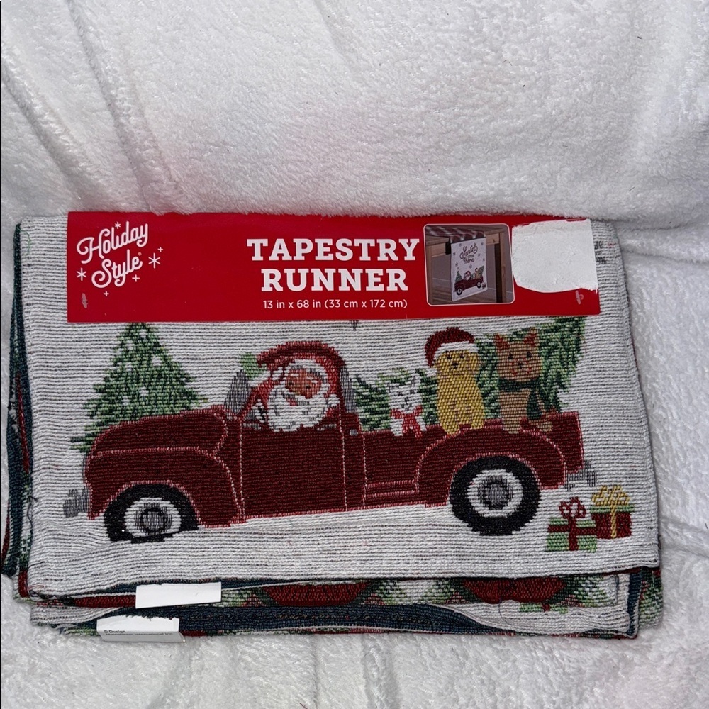 Holiday Style Tapestry Runner with Santa Design